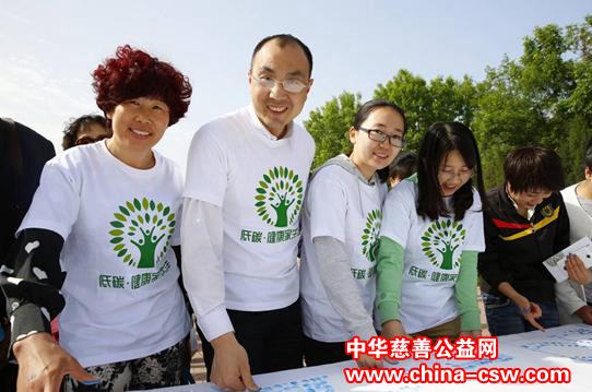 小手指大绘画 三生公司创吉尼斯世界纪录!