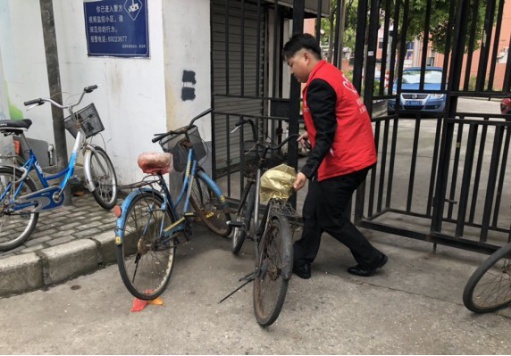 太平洋房屋红马甲志愿者 为业主用心服务